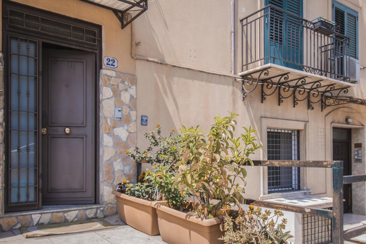 Porta Nuove Vacanze Palermo Exterior foto